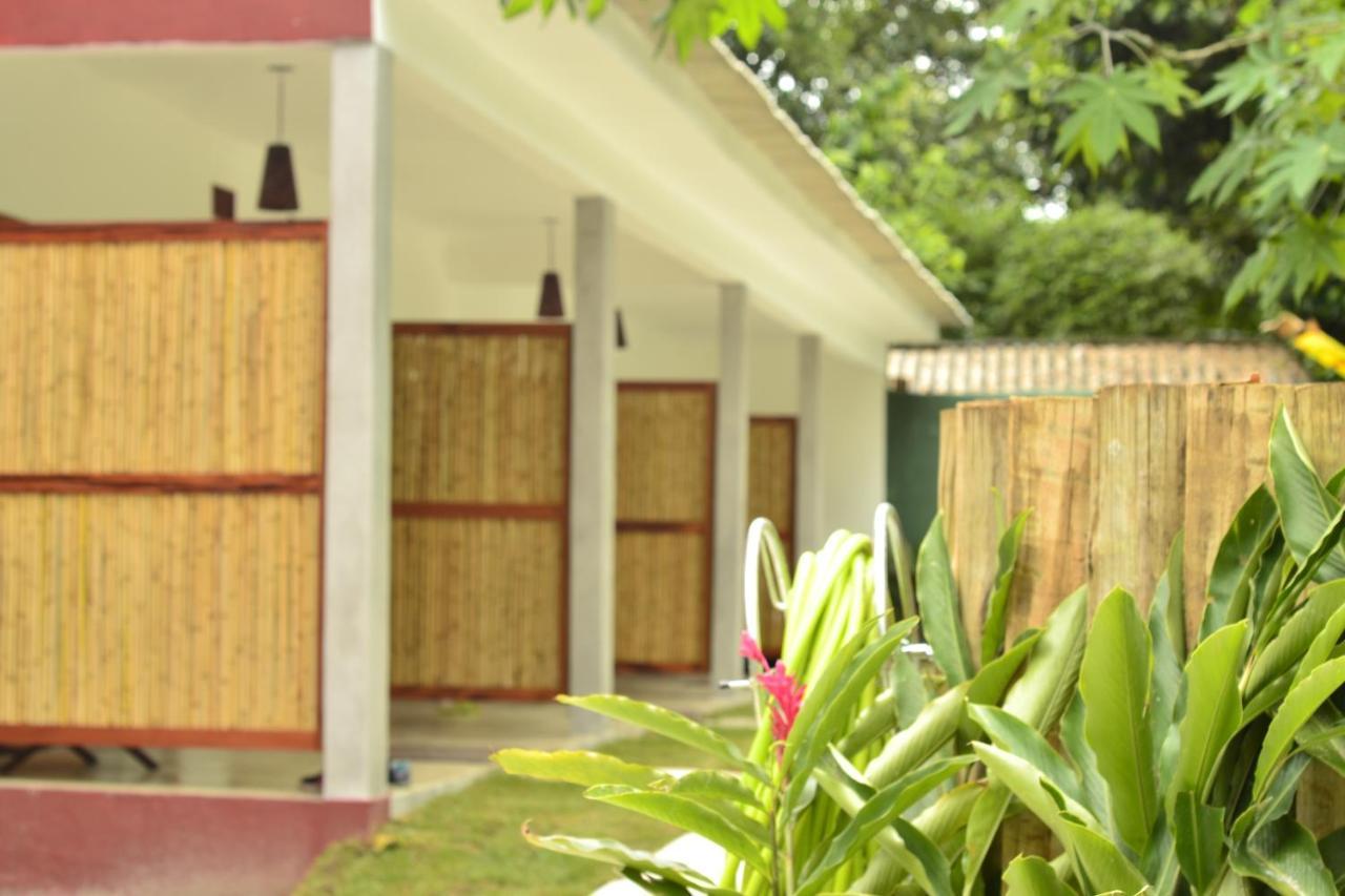 Moksha Surf Yoga Hotel อูบาตูบา ภายนอก รูปภาพ