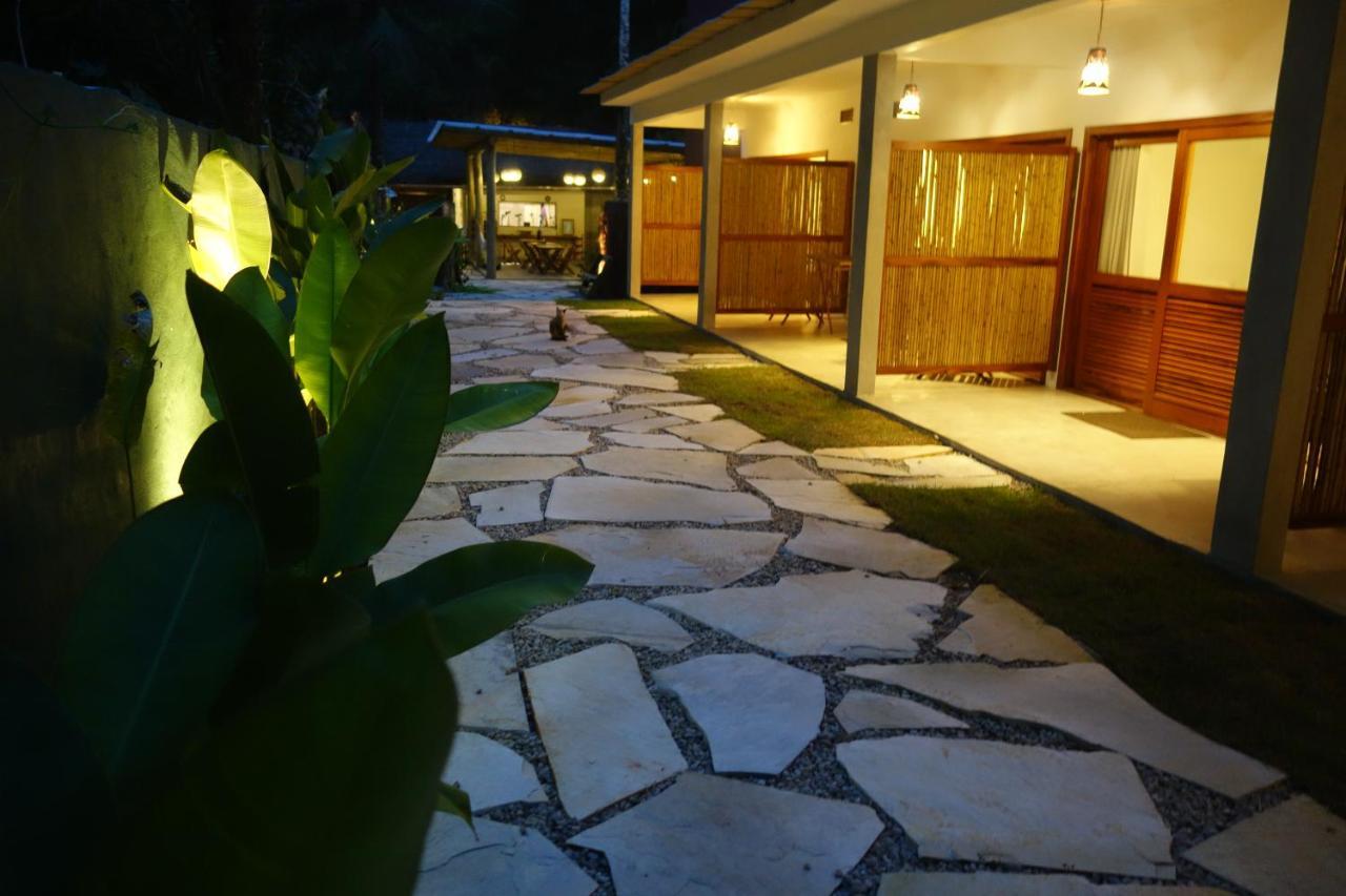 Moksha Surf Yoga Hotel อูบาตูบา ภายนอก รูปภาพ